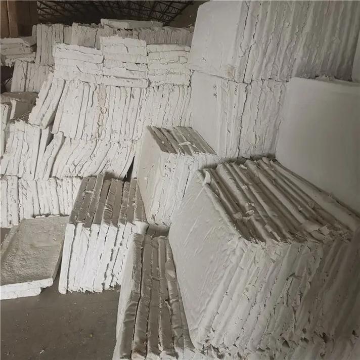 复合硅酸盐保温板 憎水型CAS保温板与一体保温板的综合解析